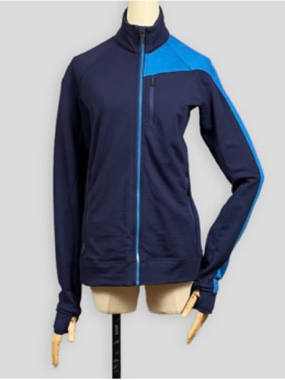 Icebreaker Sz Med Carve Mid-Layer Full-Zip Merino Wool Size Medium - Picture 2 of 13